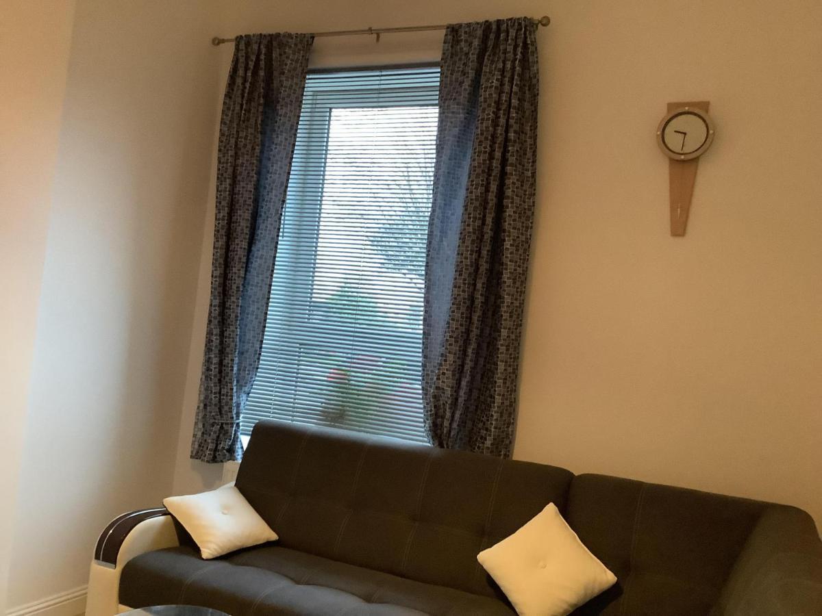 Ground Floor Apartment With Garden Glasgow Exterior foto